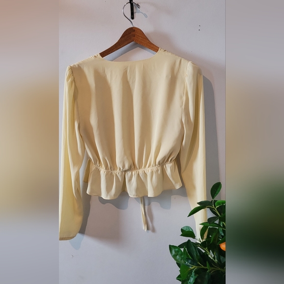 aritzia top - Picture 5 of 5